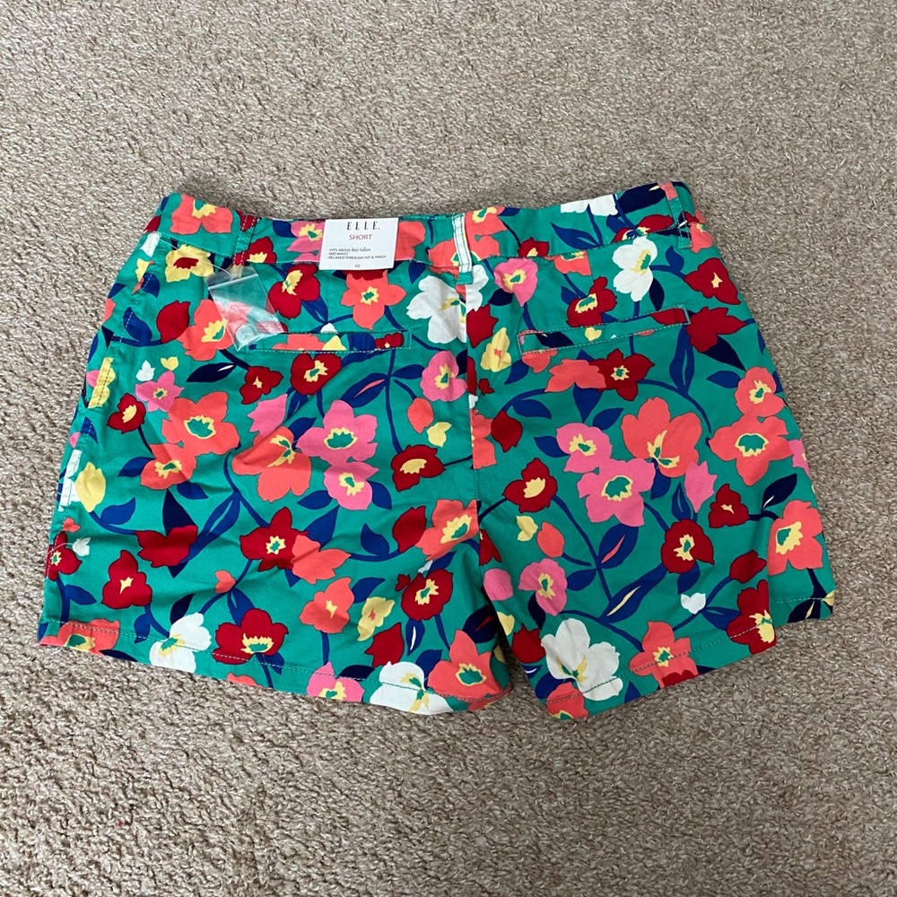 Elle floral shots - Picture 3 of 3